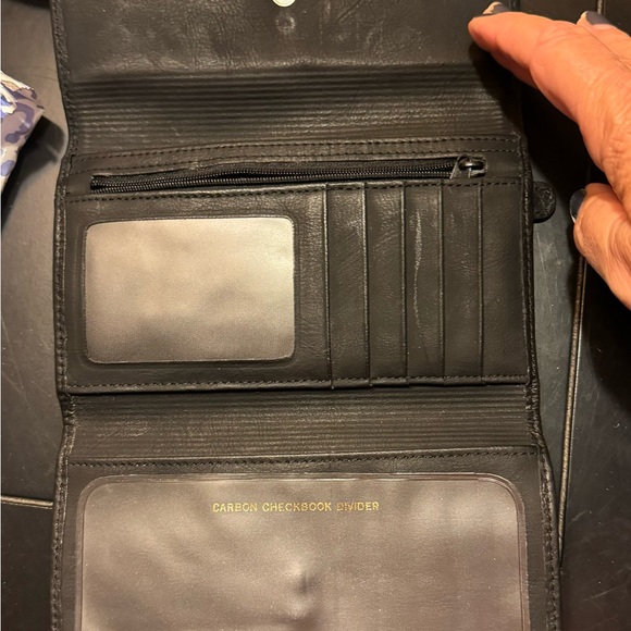 Ladies leather wallet - Picture 5 of 8